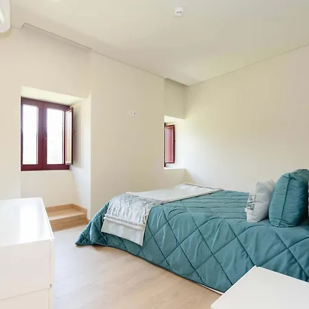 Casas Do Bacelar By Liiiving Feriehus Quinchaes