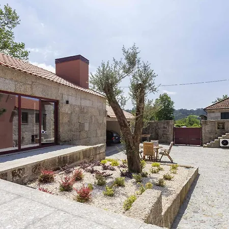 Casas Do Bacelar By Liiiving Quinchaes